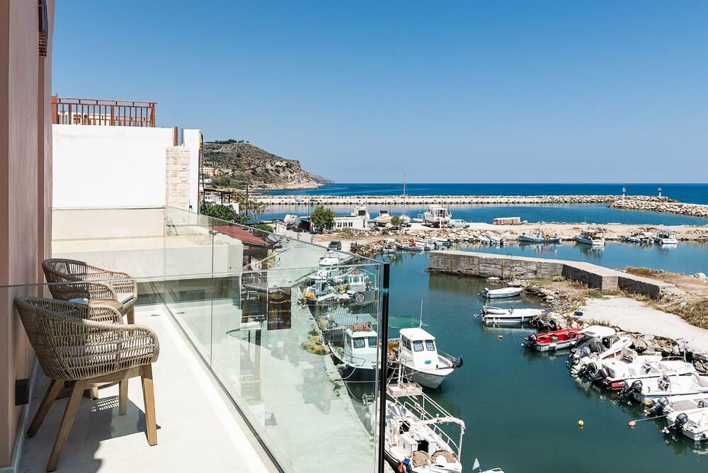 Avra Apartments Kolymbari Harbour Bagian luar foto